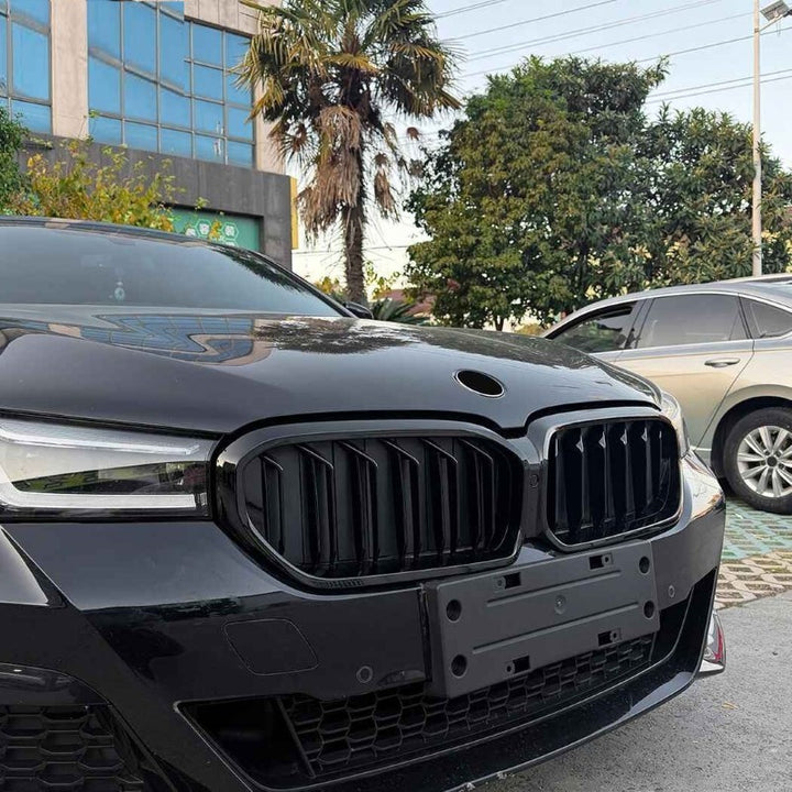 Car Craft Compatible With Bmw 5 Series G30 Lci 2021-2024 Front Bumper Show Mesh Grill Single Line Bar Zst-1464 Single Glossy Black - CAR CRAFT INDIA