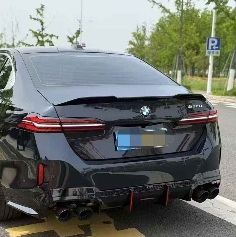 Car Craft Compatible With Bmw 5 Series G60 2024+ After Rear Bumper Lip Diffuser Splitter Skirts Trim V Ten Vten Style With Led Light - CAR CRAFT INDIA