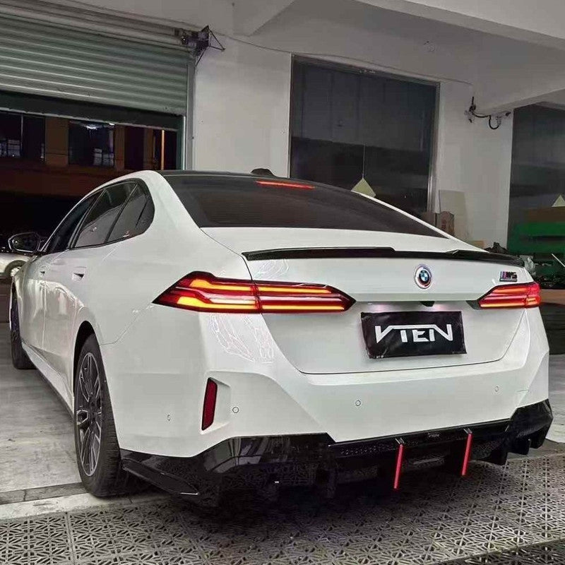 Car Craft Compatible With Bmw 5 Series G60 2024+ After Rear Bumper Lip Diffuser Splitter Skirts Trim V Ten Vten Style With Led Light - CAR CRAFT INDIA