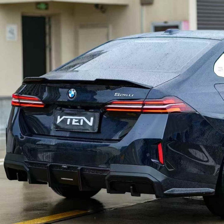 Car Craft Compatible With Bmw 5 Series G60 2024+ After Rear Bumper Lip Diffuser Splitter Skirts Trim V Ten Vten Style With Led Light - CAR CRAFT INDIA