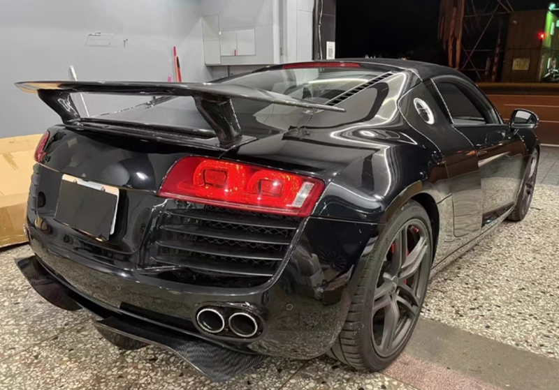 Carbon Fiber Spoiler for Audi R8 09-15 VOR Style Real Carbon Fiber Deck Lid Ducktail Spoiler Trunk Spoiler
