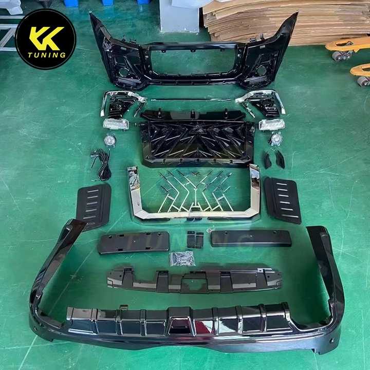 Black Hawk Style Facelift Kit Full Set Body Kits for Mitsubishi Pajero Accessories2015-2018 V97 V93 V98