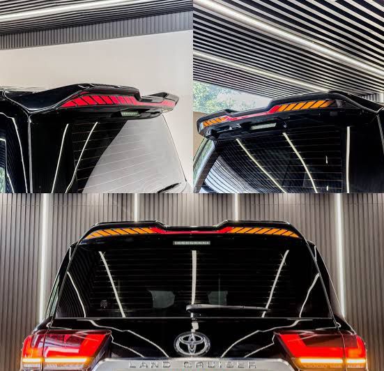 Car Craft Roof Wing Rear Spoiler Compatible with Toyota Land Cruiser Lc200 2016-2021 Roof Wing Rear Spoiler Led Ar-toyota-087 Glossy Black CC-2634 LED - CAR CRAFT INDIA