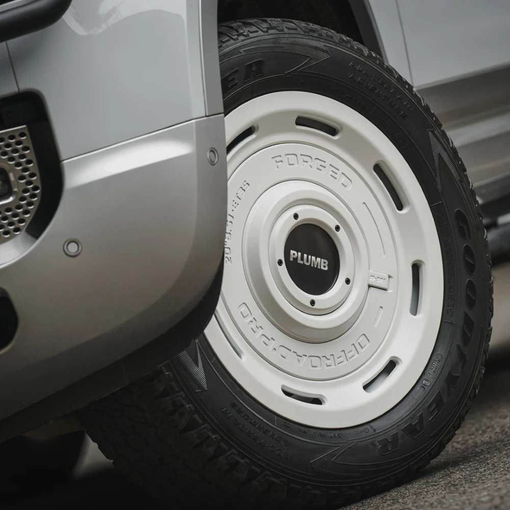 Car Craft Compatible With Range Land Rover Defender 2020-2025 Plumb M-one Alloy Wheel Macwheel Rim White 22 Inch Plumb-019 - CAR CRAFT INDIA