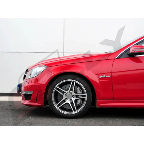 Hot Sale High Quality Fenders for Benz C Class W204 Upgrade C63 Amg Fenders 2011-2014 Iron